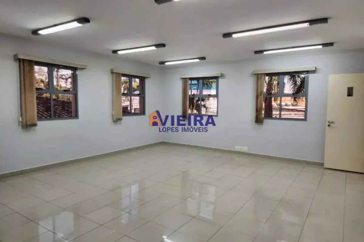 Sala comercial para alugar no Jardim Chapadão